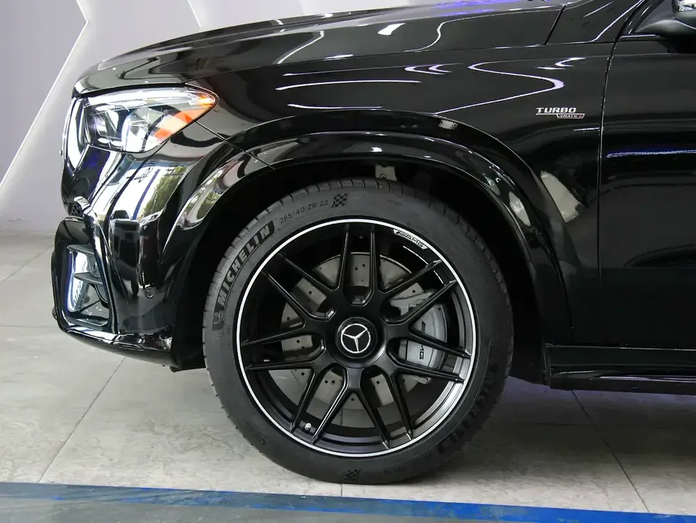 2025 Mercedes-Benz GLE 53 AMG 4Matic Plus - Like New! - Image 8