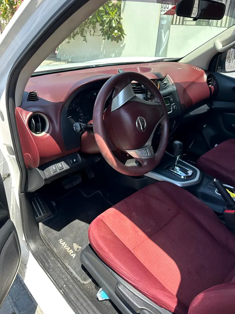 Nissan Navara SE 2019 GCC Specs - Well Maintained - Image 10