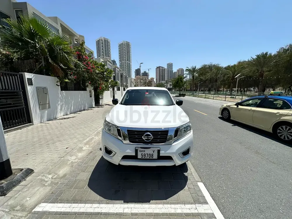 Nissan Navara SE 2019 GCC Specs - Well Maintained - Image 7