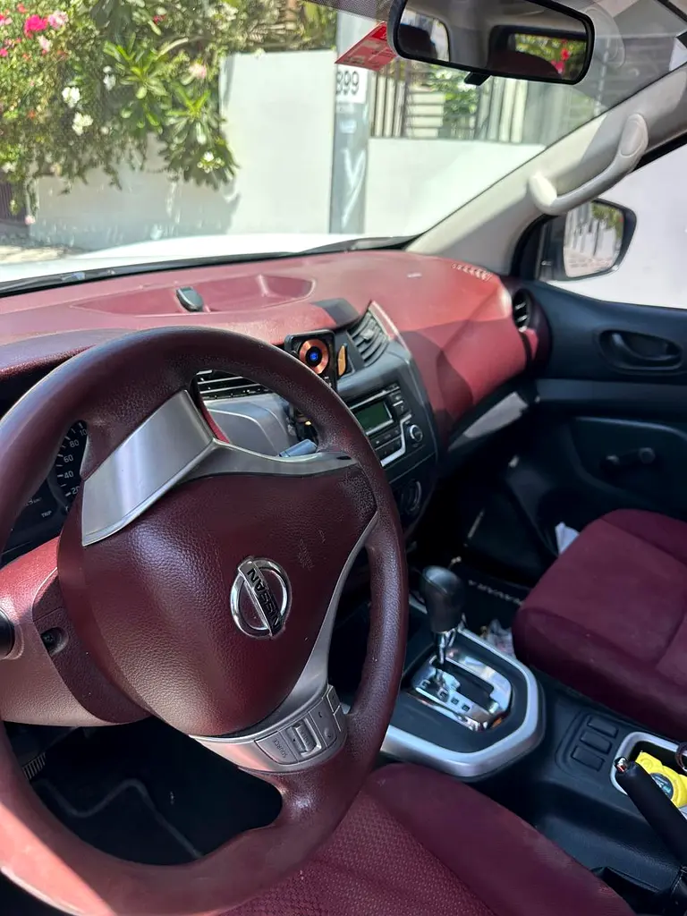 Nissan Navara SE 2019 GCC Specs - Well Maintained - Image 9