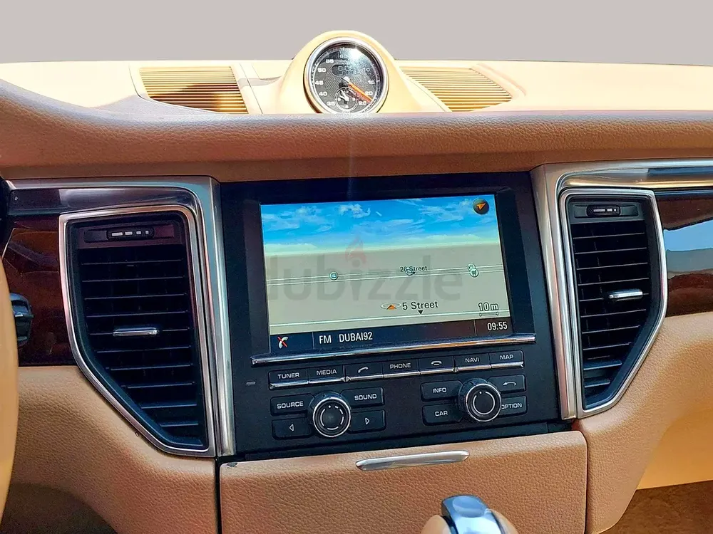 AED 3427/month | 2015 Porsche Macan  | GCC Specs | Ref#477212 - Image 14
