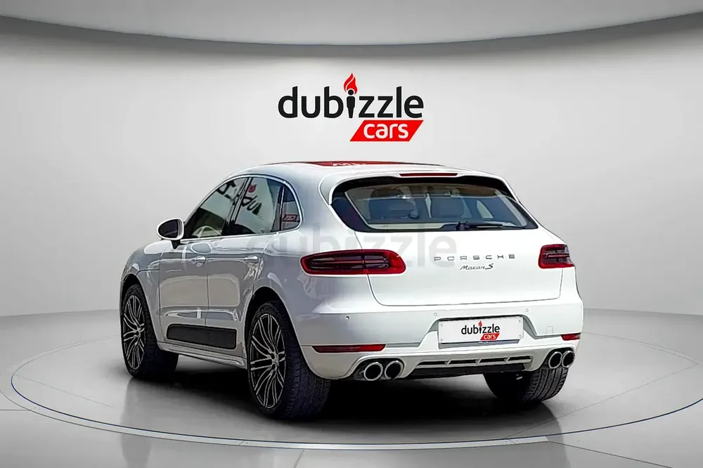 AED 3427/month | 2015 Porsche Macan  | GCC Specs | Ref#477212 - Image 8