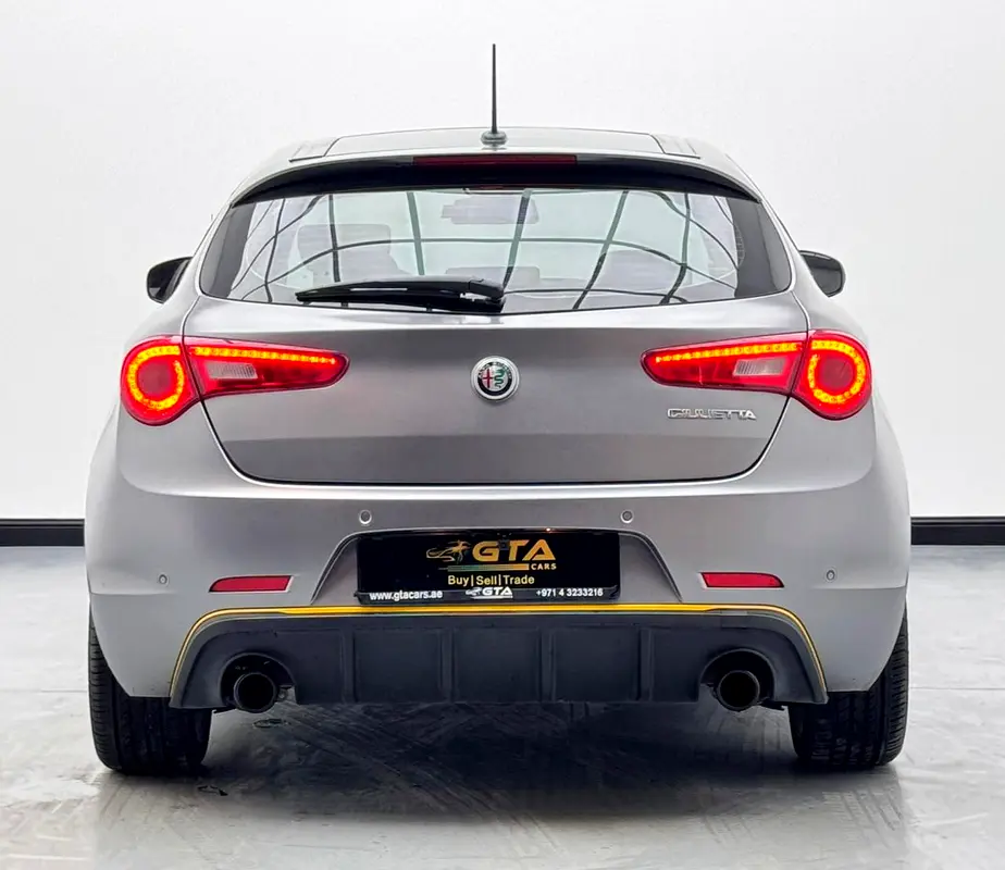 2021 Alfa Romeo Giulietta Veloce, 1 Year Warranty, Alfa Service History, GCC - Image 5