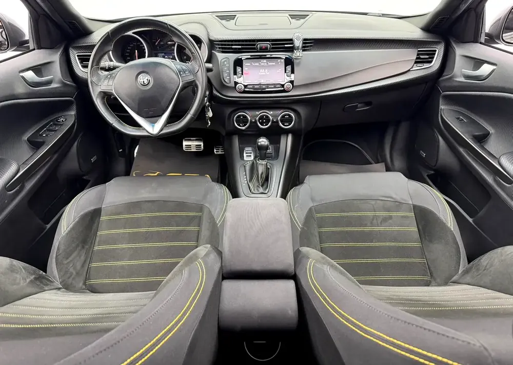 2021 Alfa Romeo Giulietta Veloce, 1 Year Warranty, Alfa Service History, GCC - Image 7