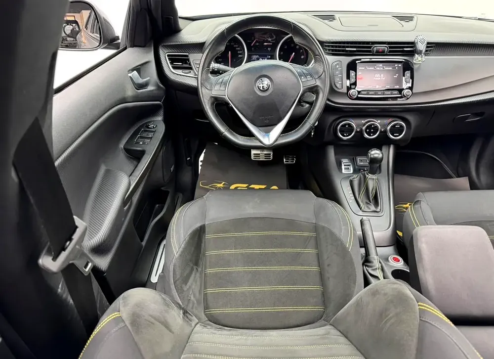 2021 Alfa Romeo Giulietta Veloce, 1 Year Warranty, Alfa Service History, GCC - Image 8