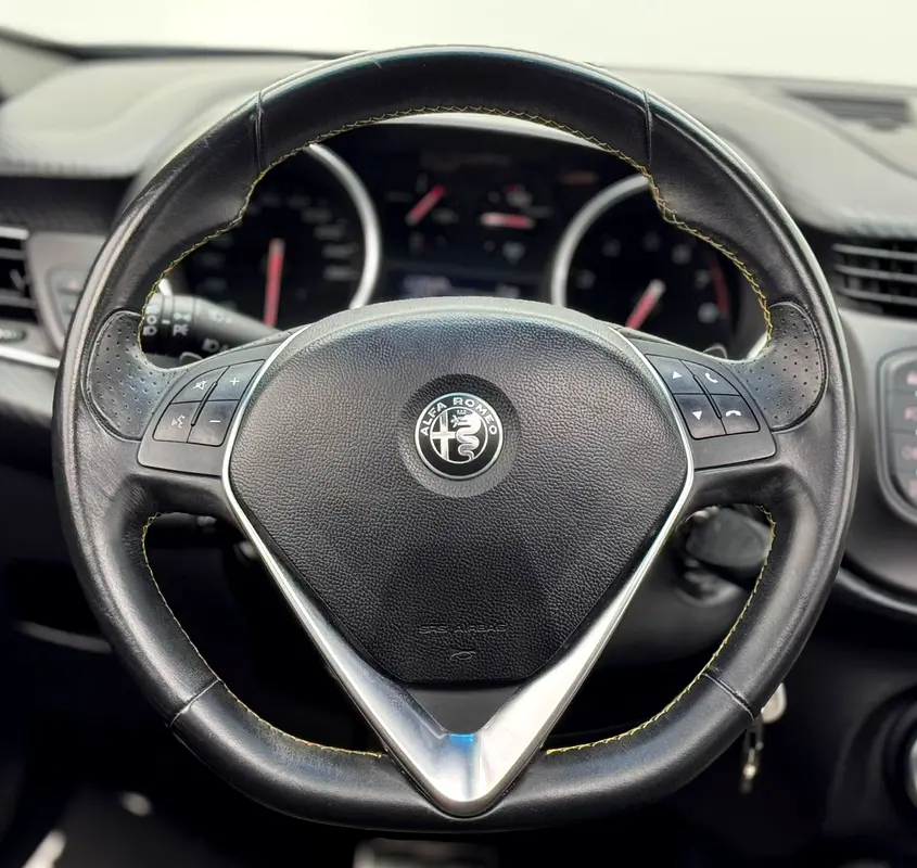 2021 Alfa Romeo Giulietta Veloce, 1 Year Warranty, Alfa Service History, GCC - Image 9