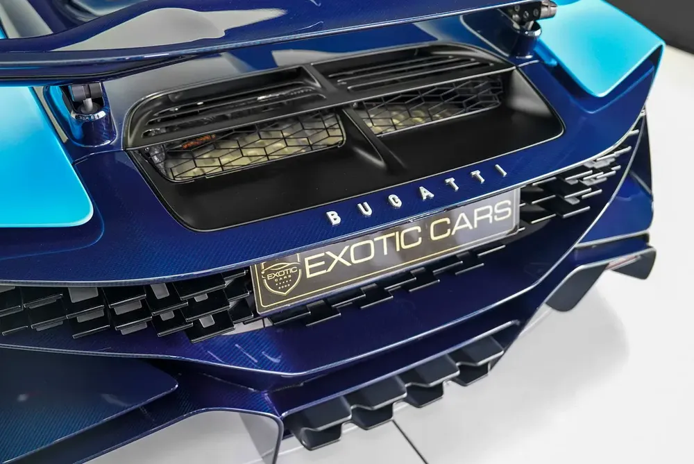 BUGATTI DIVO | CARBON INTERIOR | CARBON EXTERIOR - Image 15