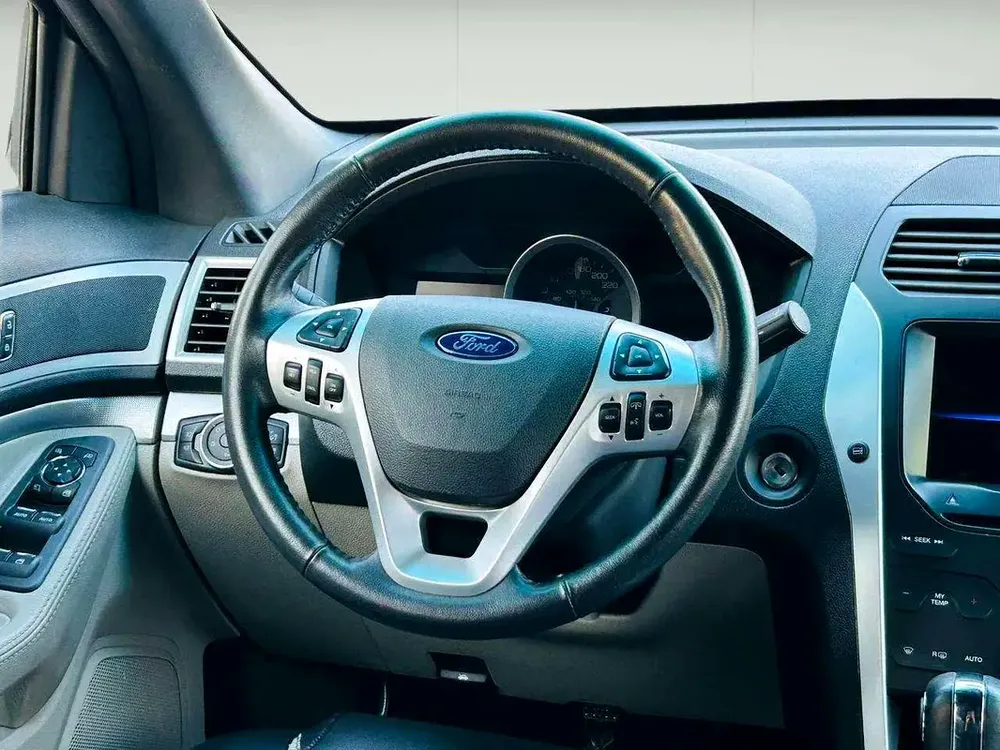 FORD EXPLORER XLT - 2014 - CLEAN CAR FRESH JAPAN IMPORT - Image 18