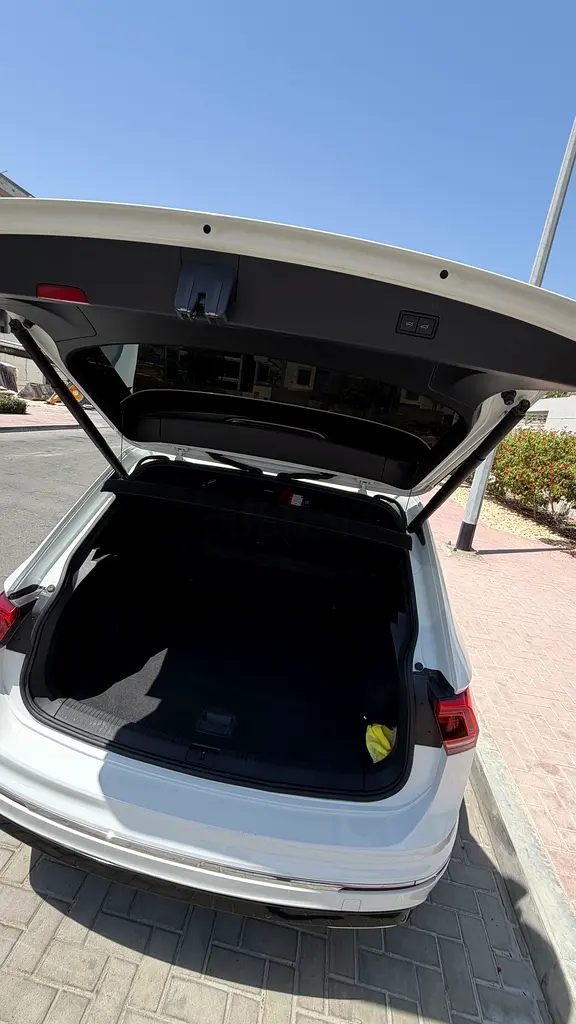 2019 Volkswagen Tiguan R-Line | GCC Specs | Excellent Condition - Image 5