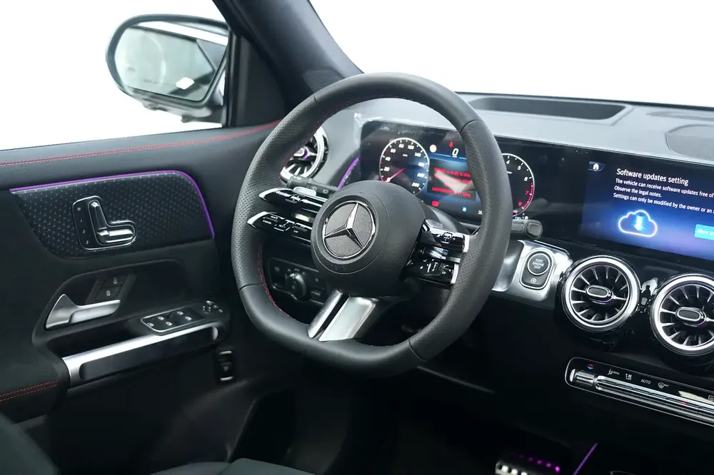 Summer Offer | Mercedes-Benz GLB 200 SUV | 2025 GCC 0km | Agency Warrany - Image 8
