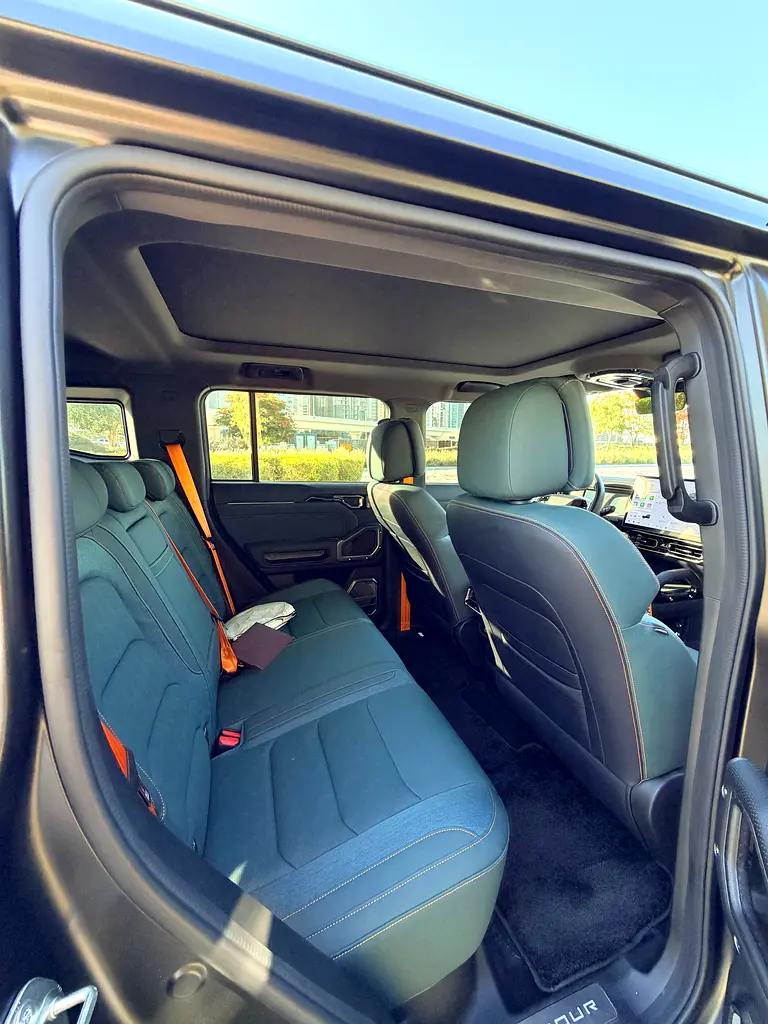 Jetour T2 Luxury Plus 2026 GCC Specs - Image 5