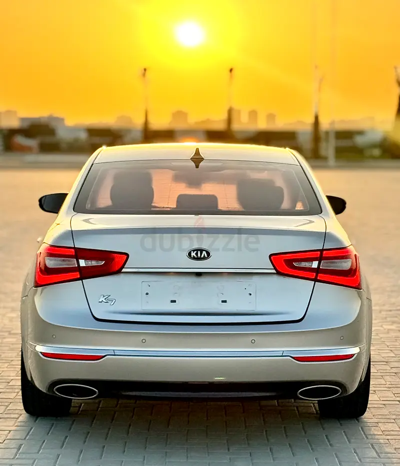 Kia Cadenza Premier 2013 - Korean Specs - Excellent Condition - Image 4