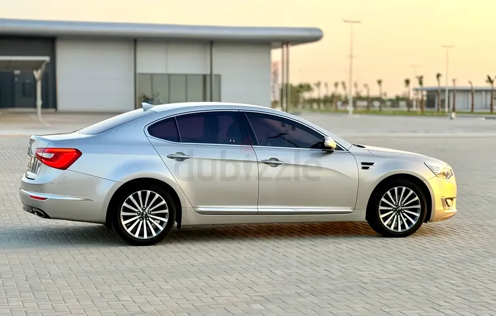 Kia Cadenza Premier 2013 - Korean Specs - Excellent Condition - Image 6