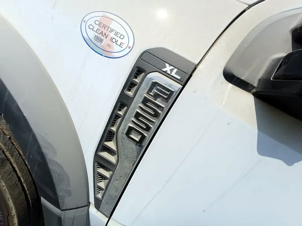 F550 DIESEL 4X4 WB169 READY IN jebel ali - Image 4