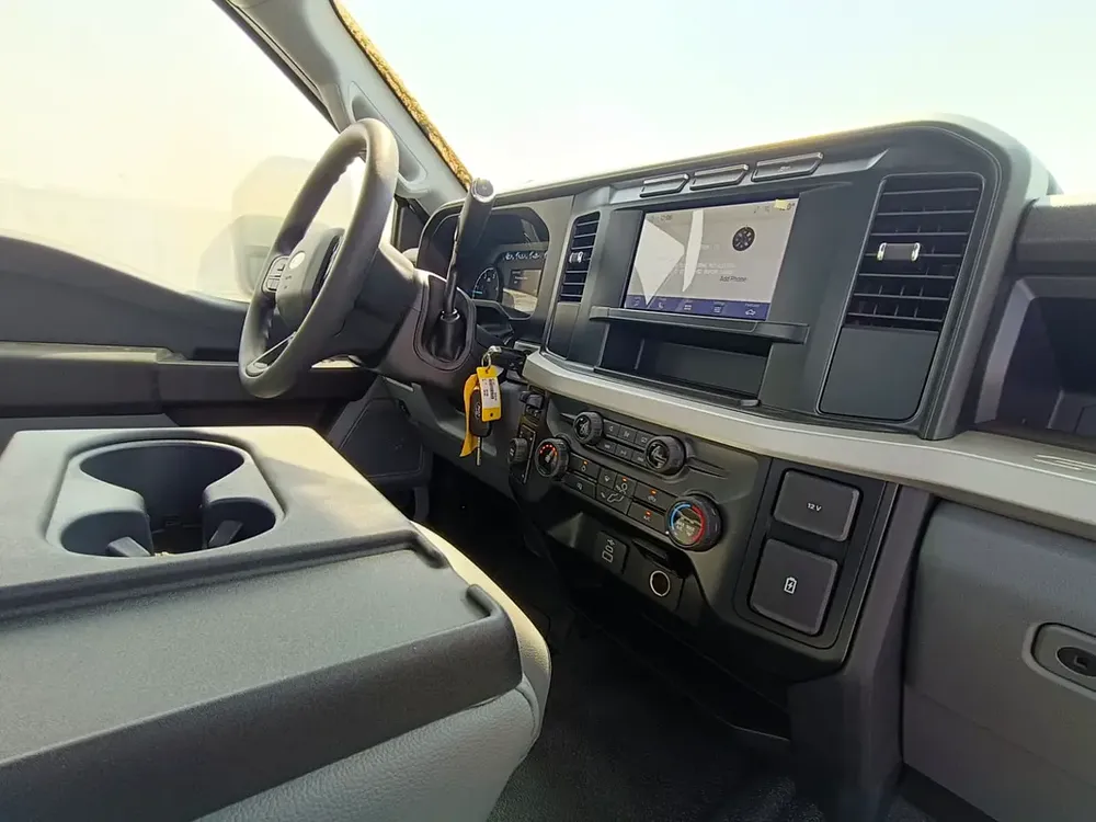 F550 DIESEL 4X4 WB169 READY IN jebel ali - Image 5