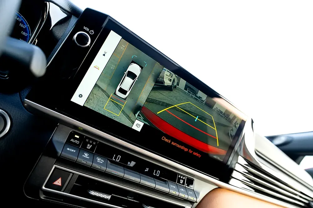 Lumiere Hybrid 2.5L Petrol Automatic Transmission 2025 - Image 11