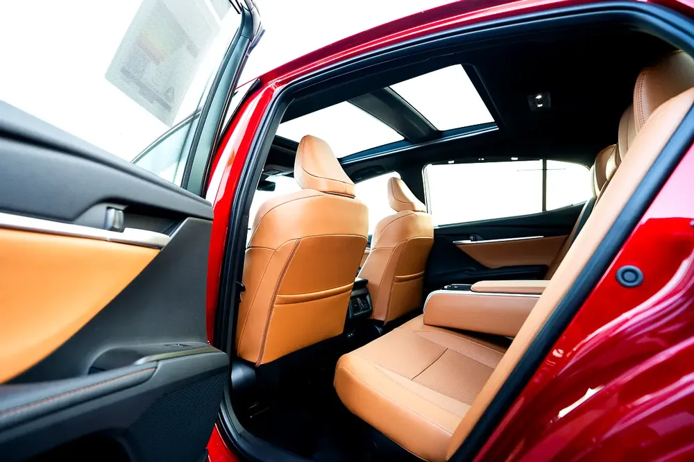 Lumiere Hybrid 2.5L Petrol Automatic Transmission 2025 - Image 14