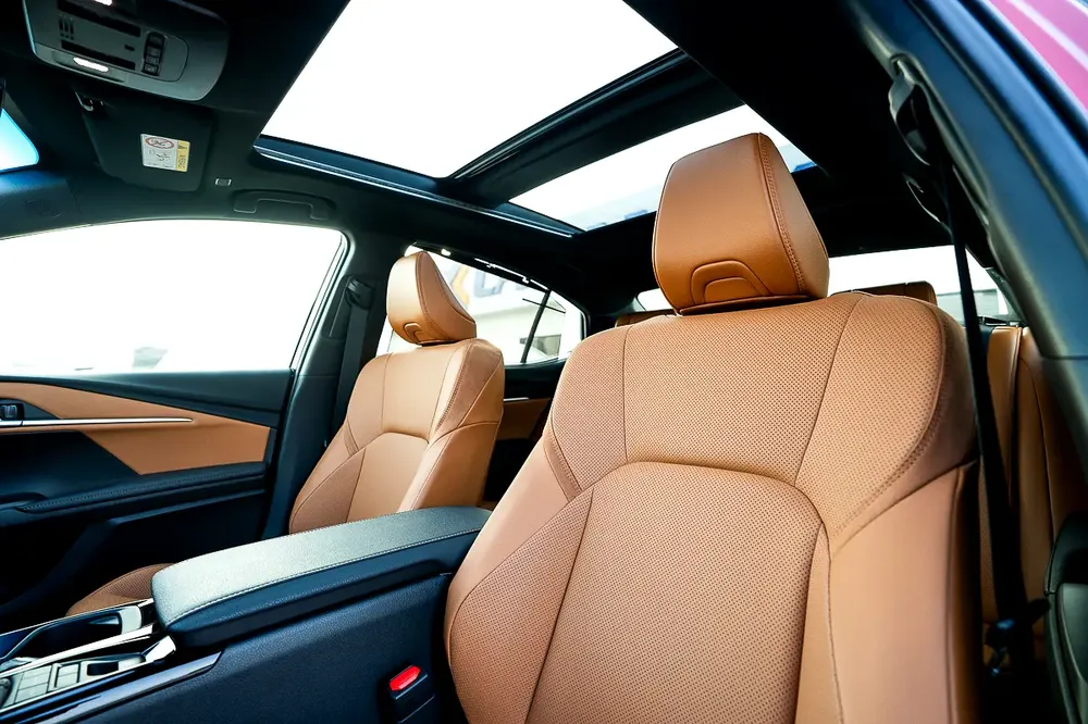 Lumiere Hybrid 2.5L Petrol Automatic Transmission 2025 - Image 6