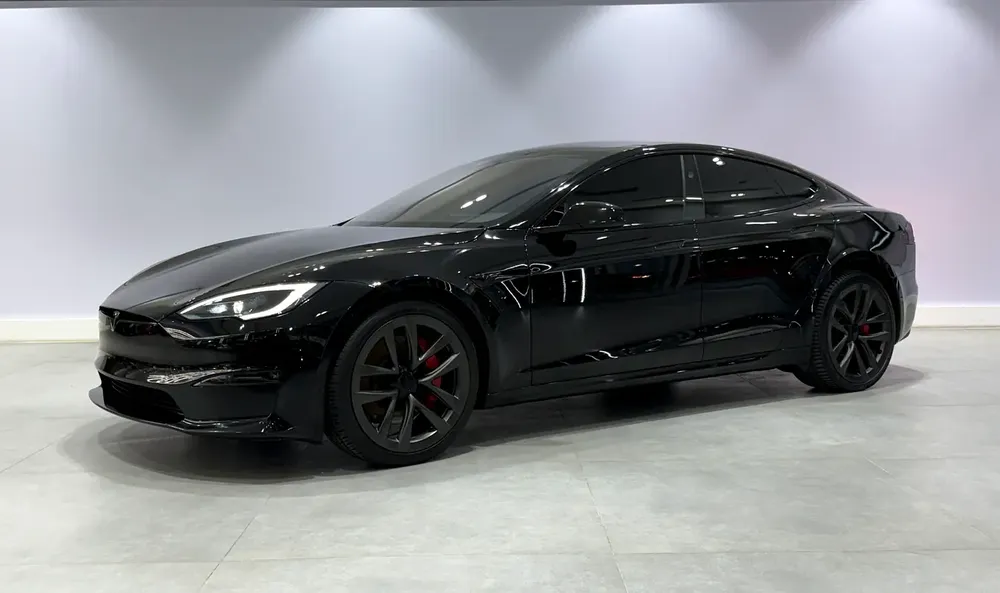 2023 Tesla Model S Plaid GCC Specs - 1,020 HP - Pristine Condition - Image 4