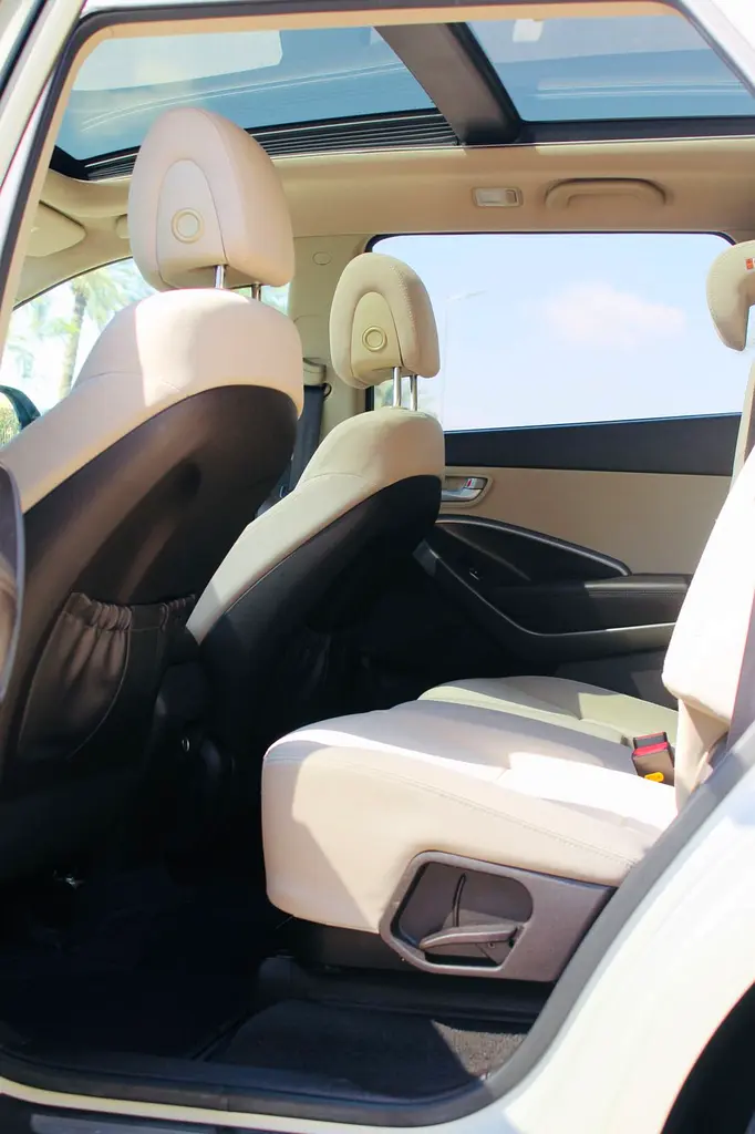 Hyundai Santa Fe Grand Edition 2015 - GCC Specs - Excellent Condition - Image 16
