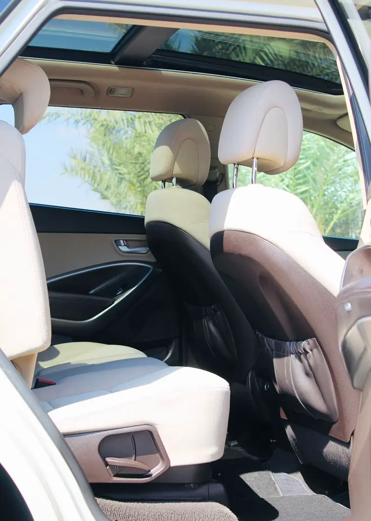 Hyundai Santa Fe Grand Edition 2015 - GCC Specs - Excellent Condition - Image 19