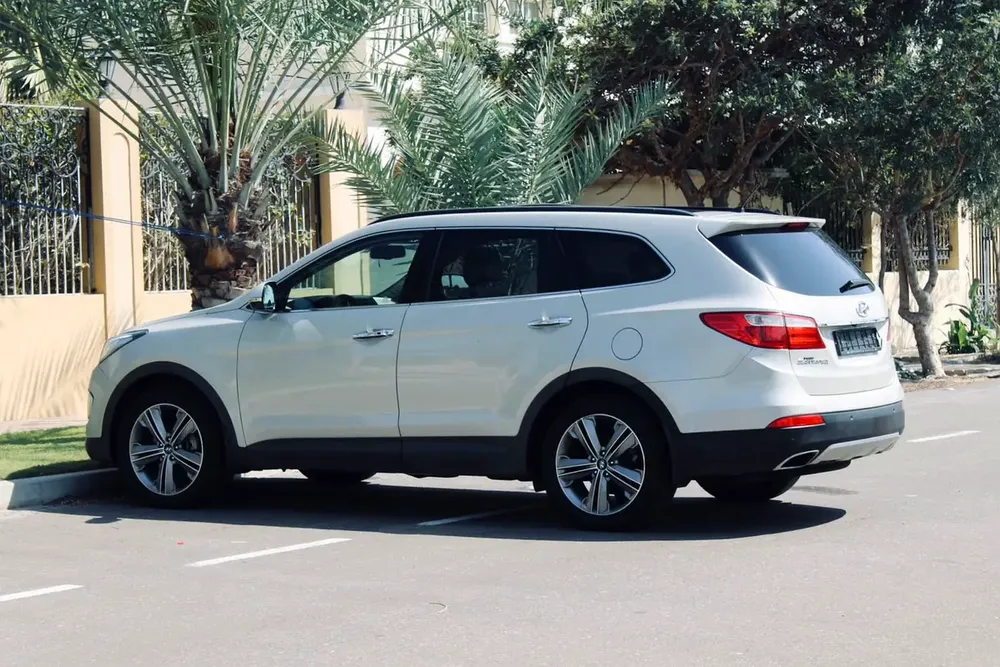 Hyundai Santa Fe Grand Edition 2015 - GCC Specs - Excellent Condition - Image 7