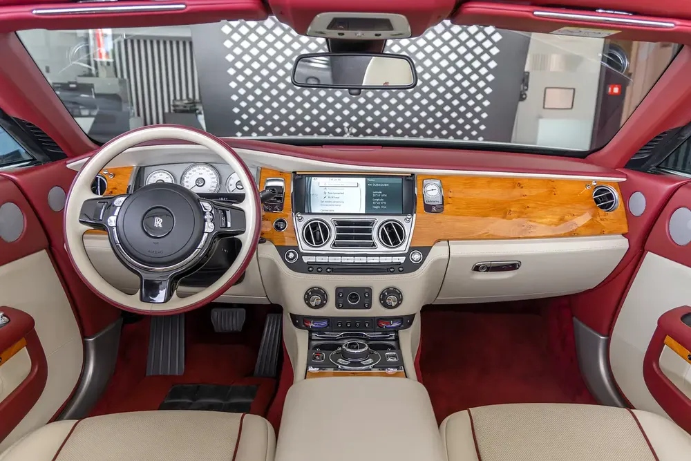 Rolls-Royce Dawn 2017 | Fully Loaded | GCC Specs | Mint Condition | "WARRANTY AVAILABLE" - Image 11