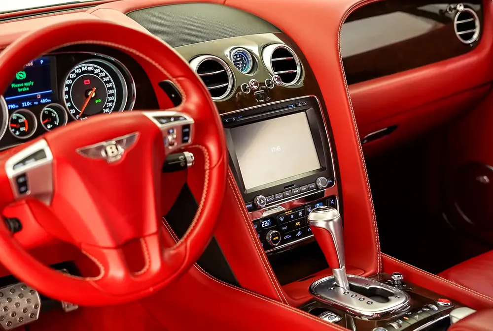 2790 PM | BENTLEY CONTINENTAL GT SPEED 2013 | NAIM AUDIO | PRISITNE CONDITION |1 YEAR WARRANTY|GCC - Image 12