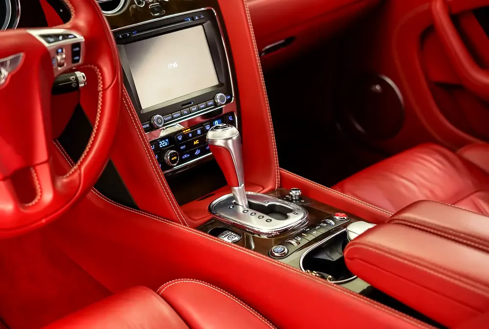 2790 PM | BENTLEY CONTINENTAL GT SPEED 2013 | NAIM AUDIO | PRISITNE CONDITION |1 YEAR WARRANTY|GCC - Image 13