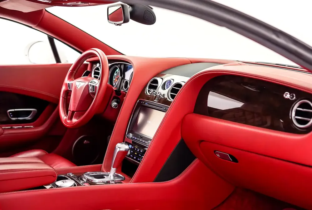 2790 PM | BENTLEY CONTINENTAL GT SPEED 2013 | NAIM AUDIO | PRISITNE CONDITION |1 YEAR WARRANTY|GCC - Image 17