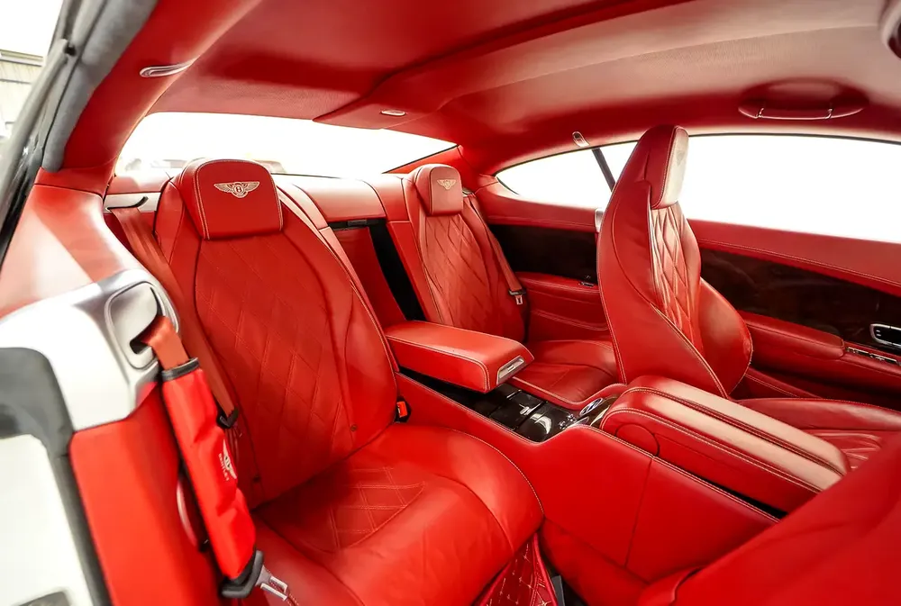 2790 PM | BENTLEY CONTINENTAL GT SPEED 2013 | NAIM AUDIO | PRISITNE CONDITION |1 YEAR WARRANTY|GCC - Image 19