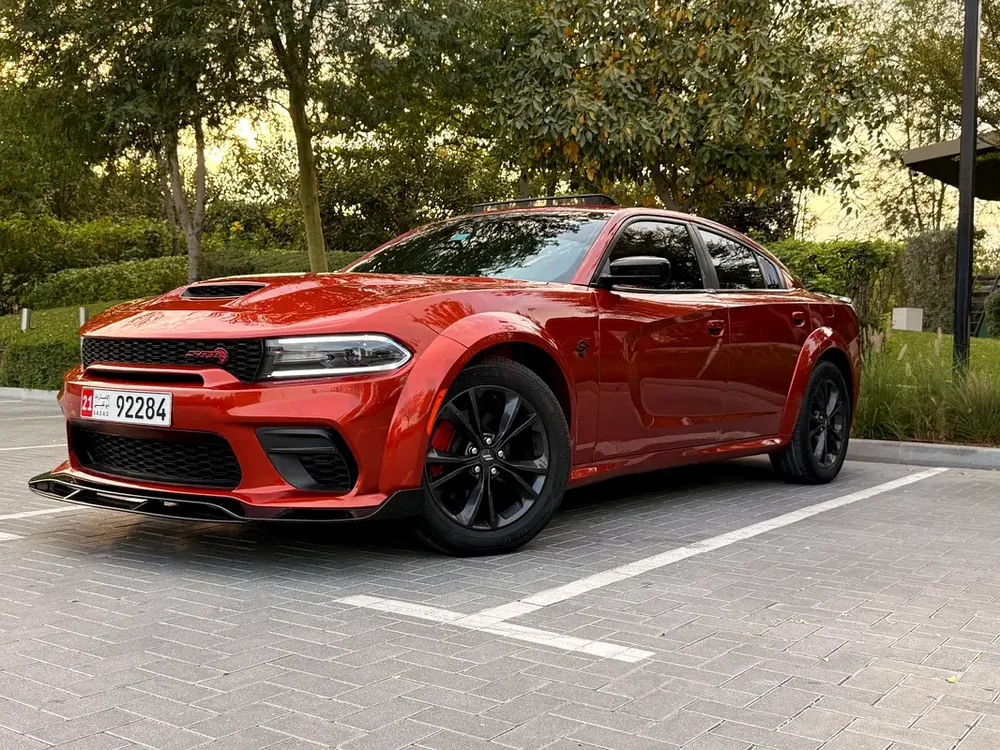 SRT Hellcat Wide Body Kit - AWD- V6 – Sunroof - Full Option -  Rare Replica – - Image 9