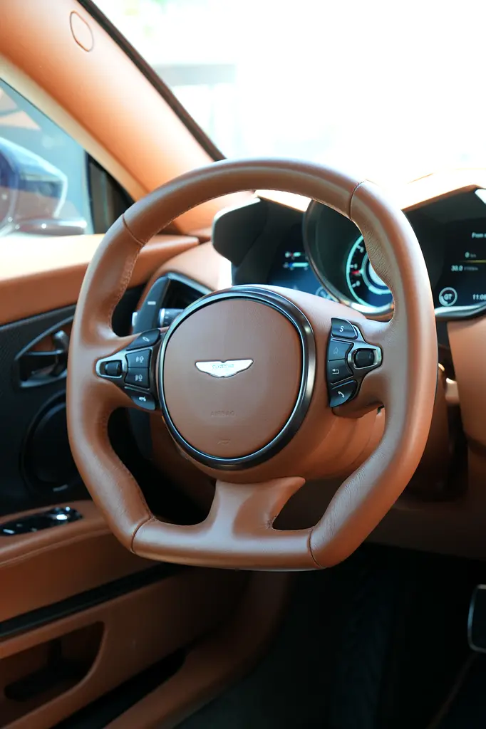 2019 Aston Martin DBS Superleggera | 27,000 KM | EU Spec | 2 keys | V12 / PPF - Image 7