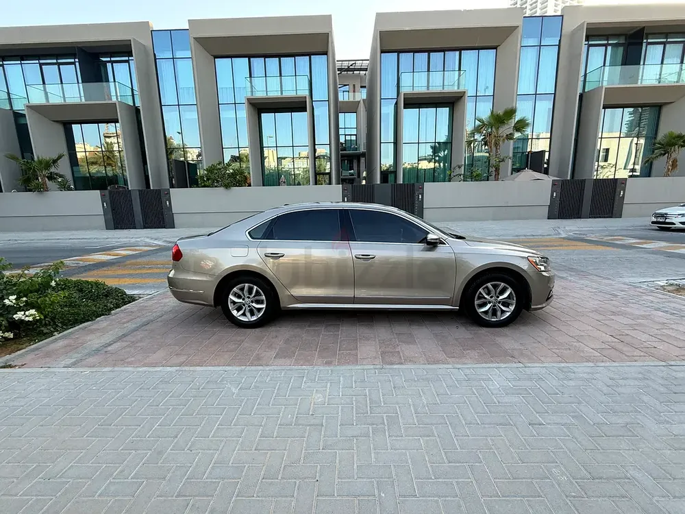 Volkswagen Passat 2016 GCC Specs very good condition - Image 6