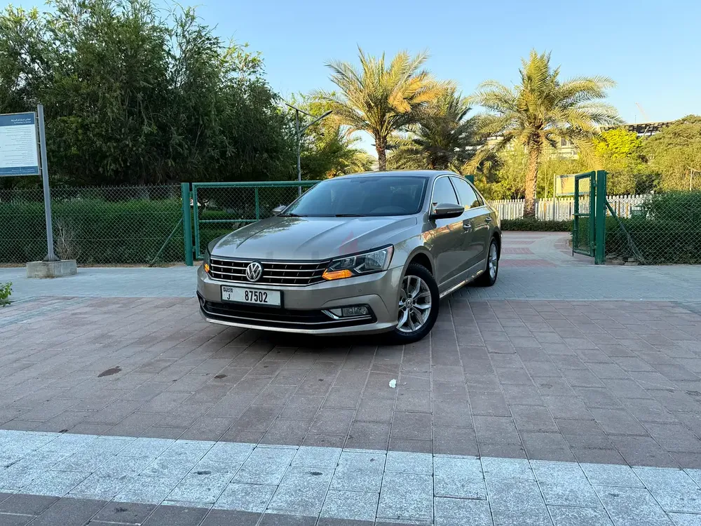Volkswagen Passat 2016 GCC Specs very good condition - Image 7