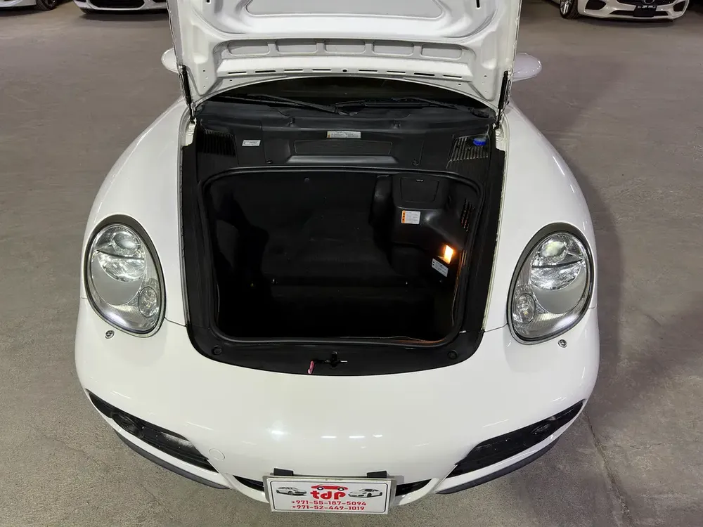 PORSCHE CAYMAN 2008 2.7L | MANUAL TRANSMISSION | SPORTS STEERING WHEEL | HALF LEATHER SEATS - Image 10