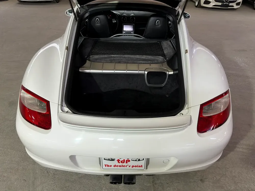PORSCHE CAYMAN 2008 2.7L | MANUAL TRANSMISSION | SPORTS STEERING WHEEL | HALF LEATHER SEATS - Image 12