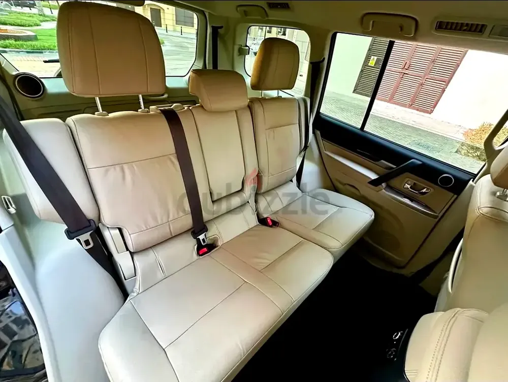 Mitsubishi Pajero GLS 3.8L Engine 2020 Model For Sale - Image 10