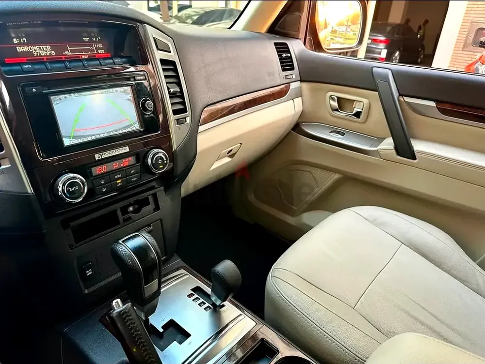 Mitsubishi Pajero GLS 3.8L Engine 2020 Model For Sale - Image 8