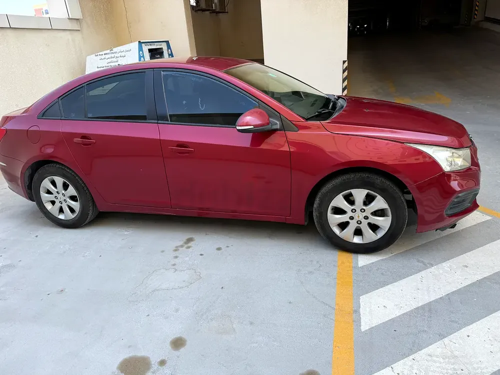 Chevrolet Cruze LT 2016 GCC Specs.very clean. Cruise control. Alloy wheels. Keyless entry. DVD navig - Image 9