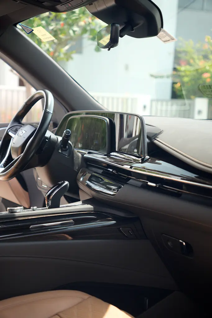 2023 Cadillac Escalade Sport | Triple Black | GCC | Captain Seats | Warranty Feb 2028 | 70,000 km - Image 14