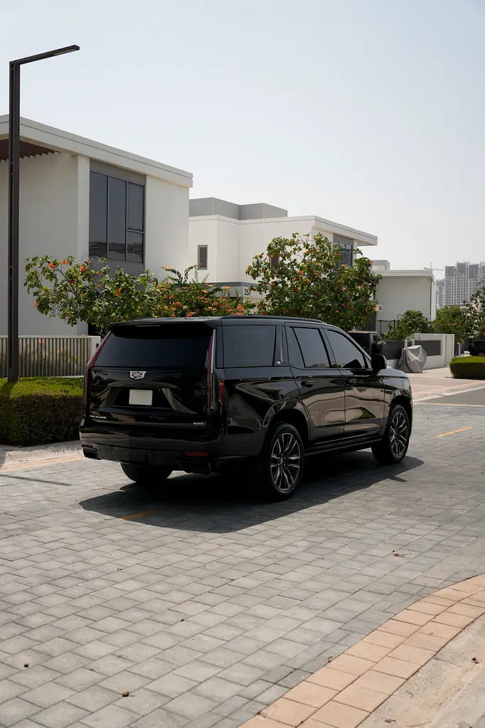 2023 Cadillac Escalade Sport | Triple Black | GCC | Captain Seats | Warranty Feb 2028 | 70,000 km - Image 4