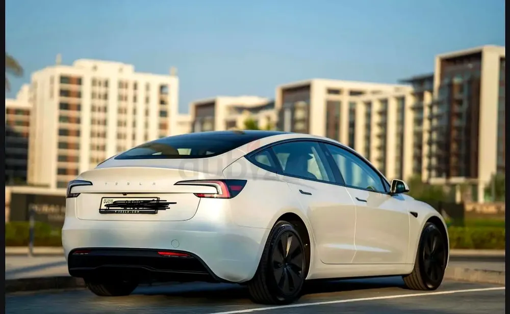 2024 Tesla Model 3 Standard - GCC Specs - Like New - Image 4