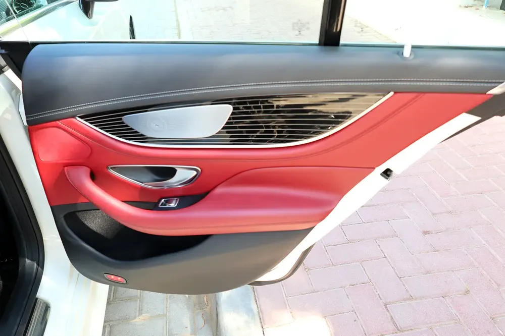 Mercedes-Benz CLS350-2019-103000KM-GCC SPECS-EXCELLENT CONDITION-ACCIDENT FREE -FULL OPTION - Image 18