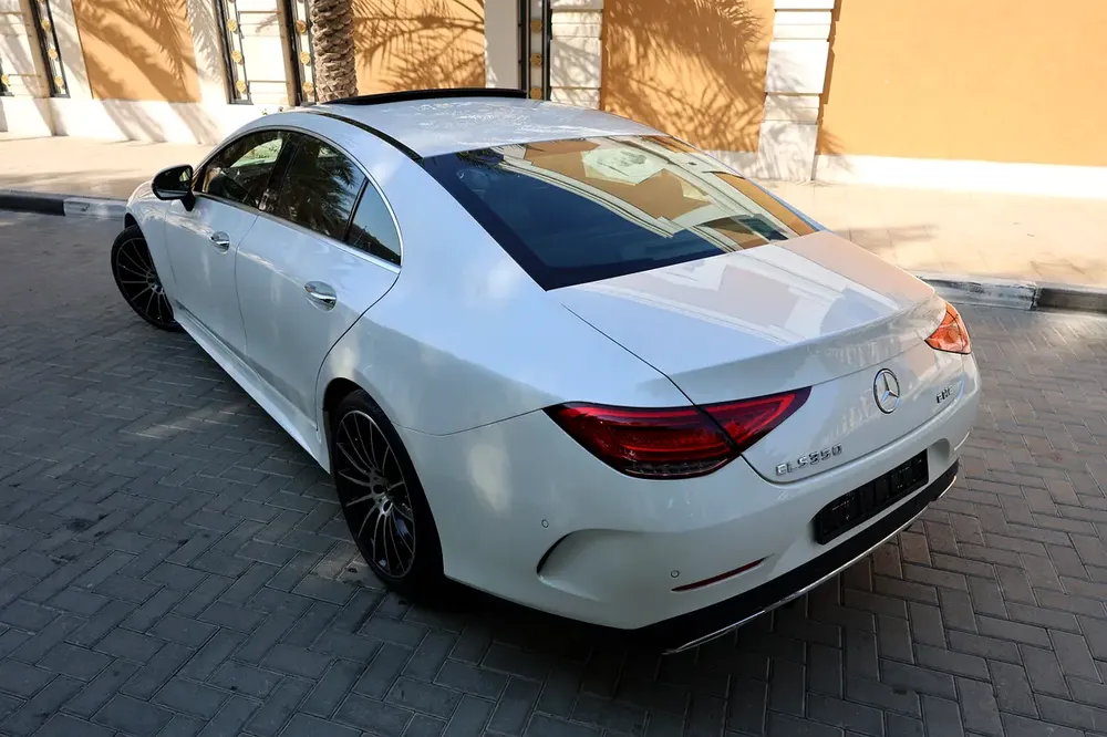 Mercedes-Benz CLS350-2019-103000KM-GCC SPECS-EXCELLENT CONDITION-ACCIDENT FREE -FULL OPTION - Image 4