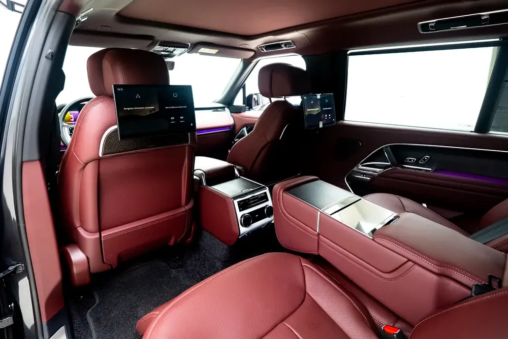 2025 RANGE ROVER P530 AUTOBIOGRAPHY LWB DEALER WARRANTY FOR 5 YEARS. - Image 13