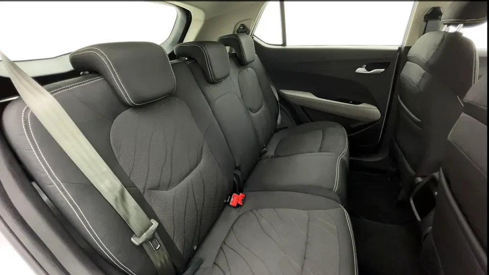 AED 549/month | 0 Downpayment | Free 3 Months Warranty | 30 Day Return | CHEVROLET GROOVE 2023 - Image 10