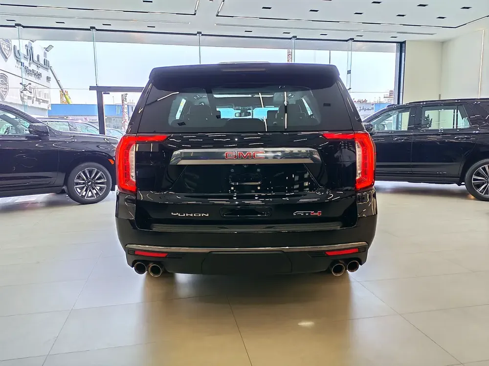 GMC Yukon AT4 2022 GCC Specs - Image 6