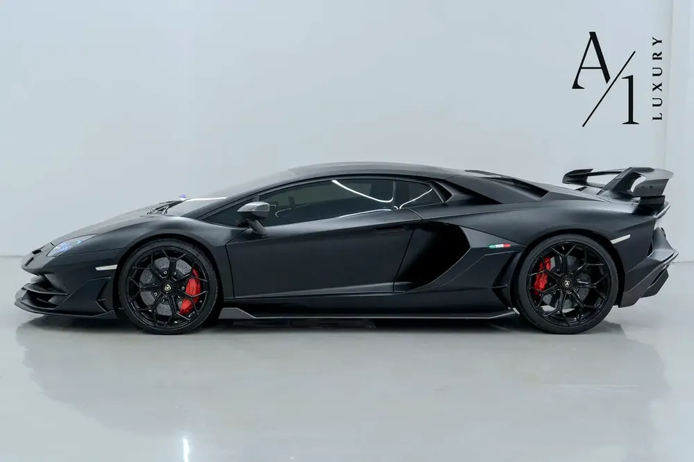 2021 Lamborghini Aventador SVJ,( 1 di 900 ) Carbon Fibre Edition, Excellent Condition, European Spec - Image 5