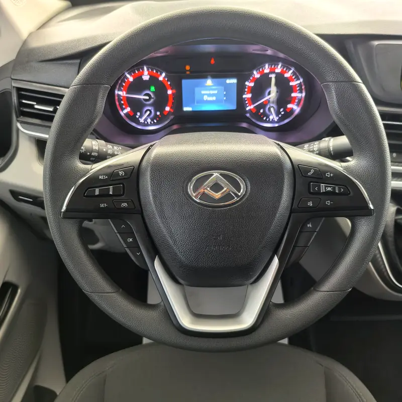 New Maxus V90 2025 GCC Specs - Image 7